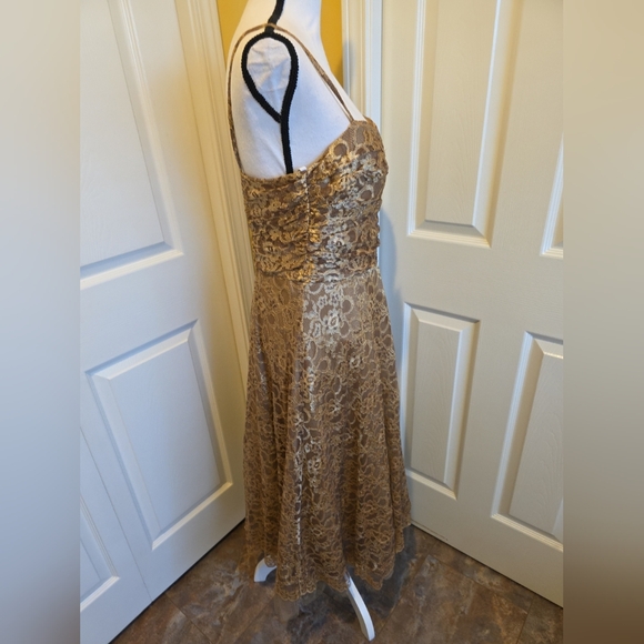JOSEPH RIBKOFF GOLD LACE DRESS, SIZE 10 - Picture 7 of 11